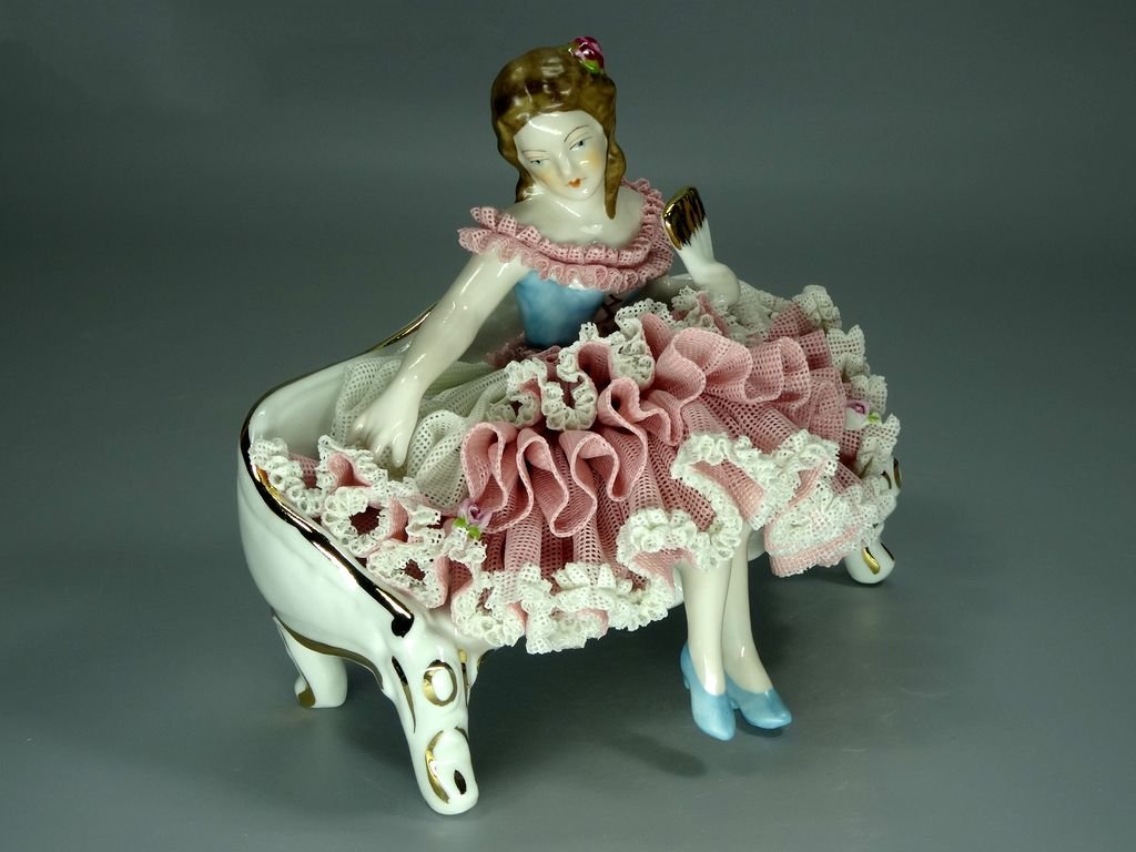 Vintage Girl On Sofa Porcelain Figurine Original Dresden Germany 20th Art Statue Dec #Rr105