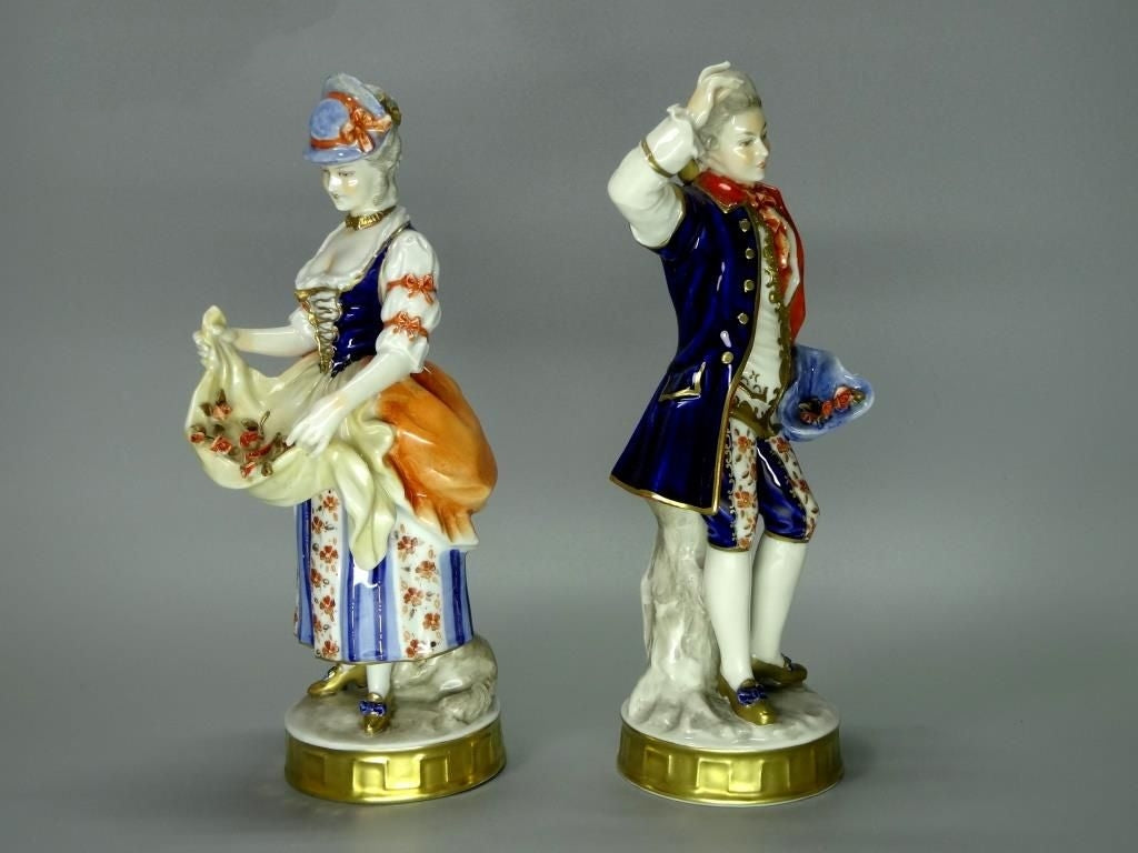 Vintage Rose Sellers Porcelain Figurine Original Unterweissbach Germany 20th Art Statue Dec #Rr40
