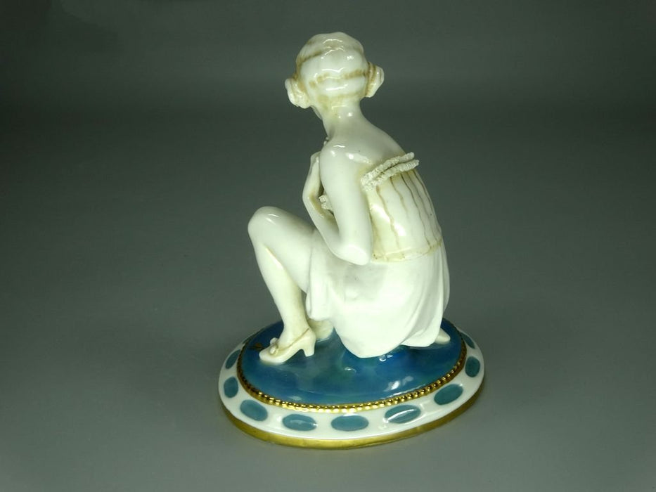 Antique Girl With Flowers Porcelain Figurine Original Muller&Co Germany 20th Art Statue Dec #Rr104