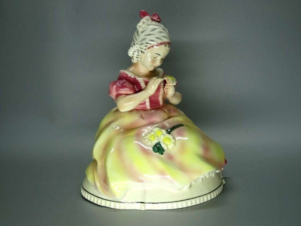 Vintage Loves Loves Not Game Original Katzhutte Porcelain Figurine Art Sculpture #Ru506