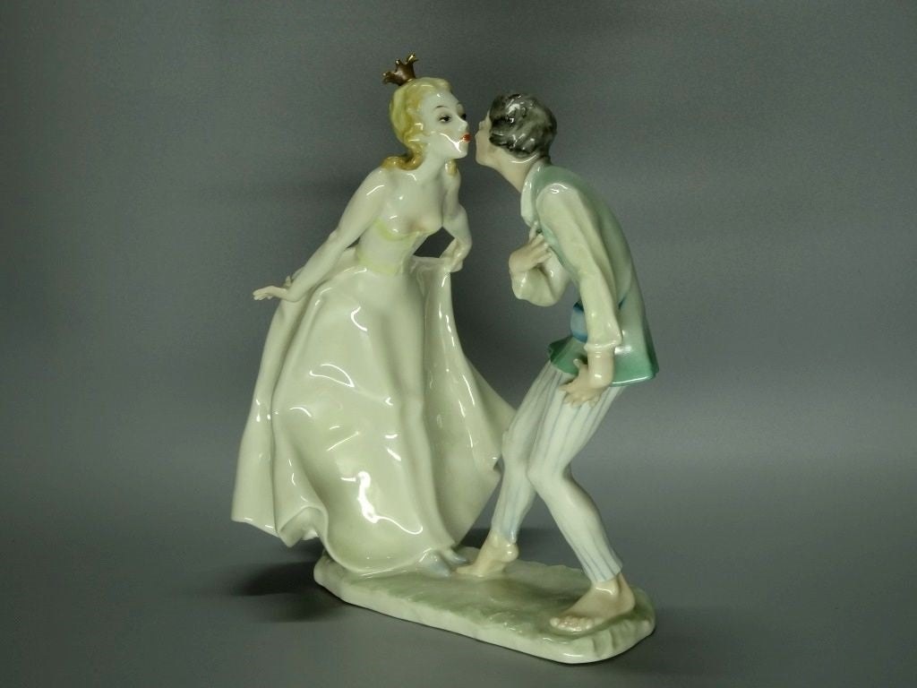 Vintage Princess & Beggar Kiss Porcelain Figurine Hutschenreuther Germany Decor #Ru31