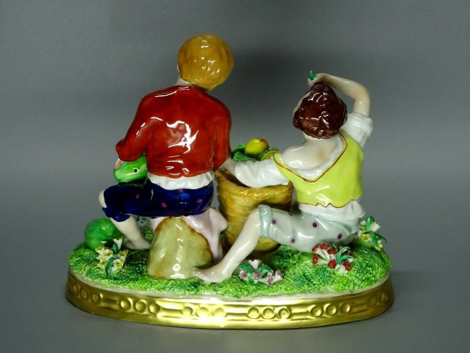Vintage Bountiful Harvest Original SITZENDORF Porcelain Figurine Art Sculpture #Ru522