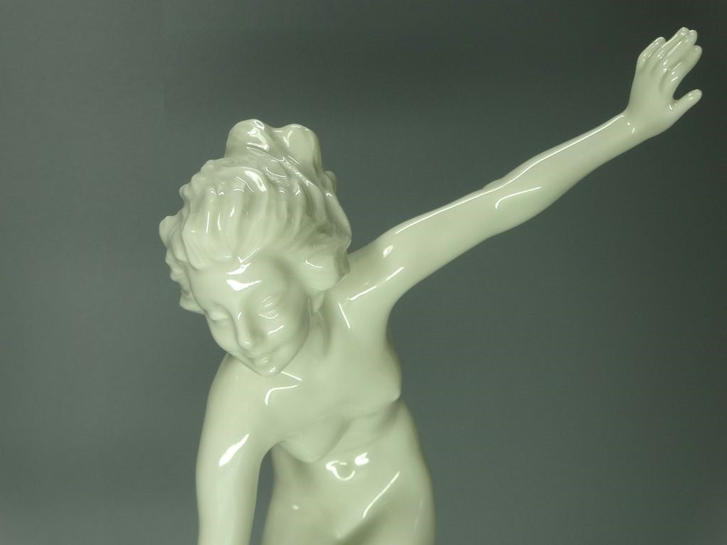 Vintage Nude Girl & Ball Porcelain Figure Original Hutschenreuther Art Sculpture #Ru350