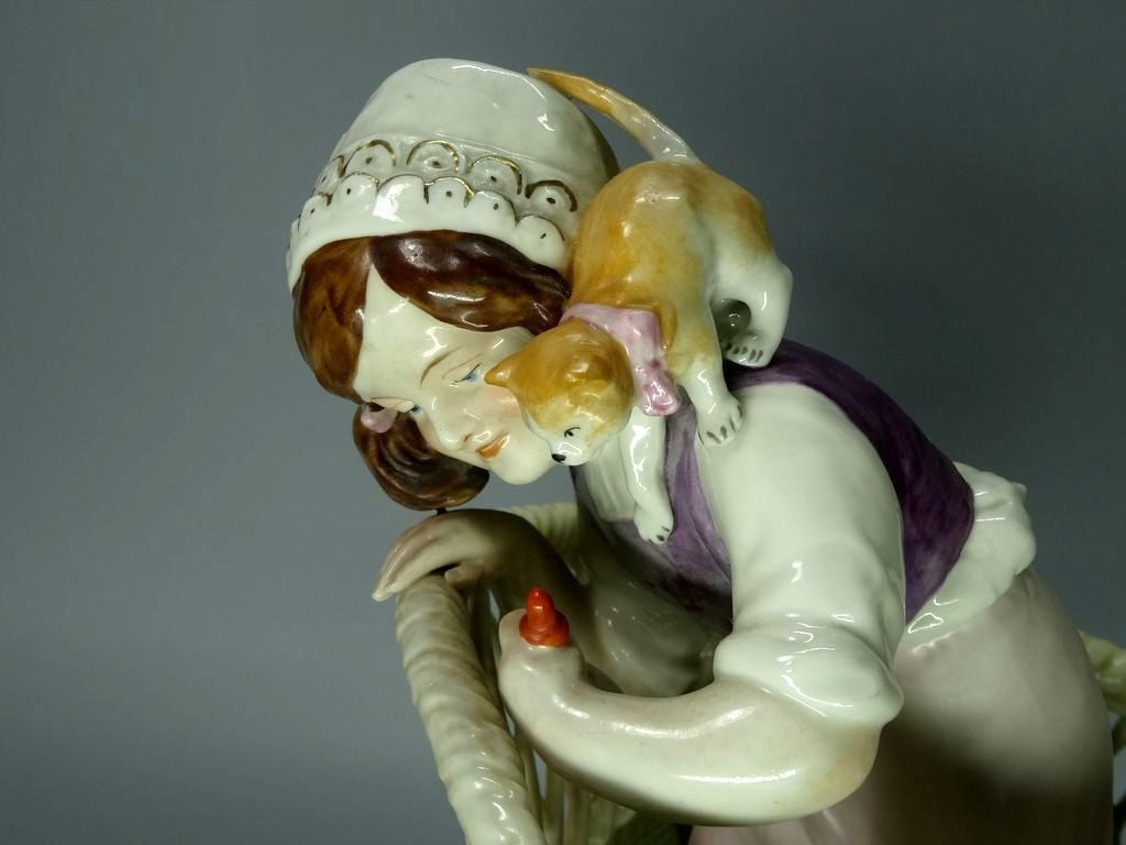 Antique Girl & Cat Game Original Kister Alsbach Porcelain Figurine Art Sculpture #Ru424