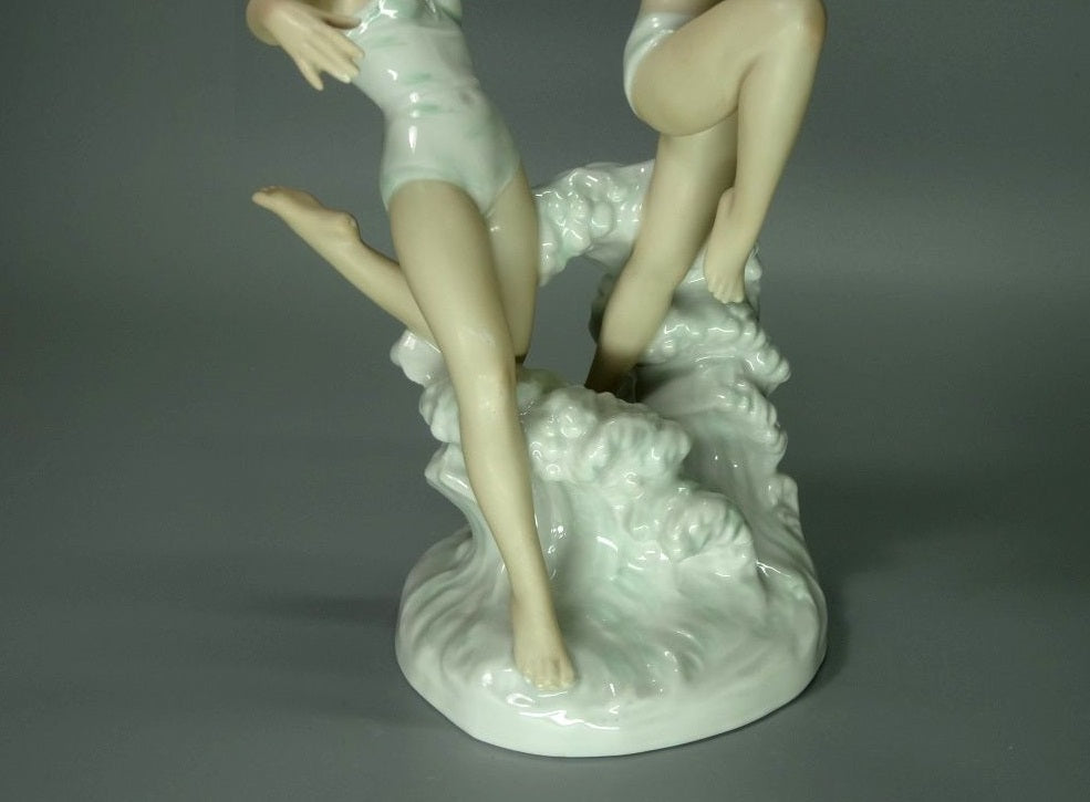 Vintage Summer Girls At Sea Original Wallendorf Porcelain Figure Art Sculpture #Ru434