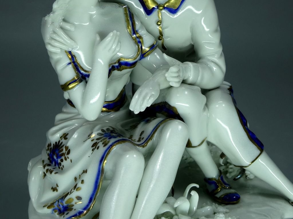 Vintage First Meeting Porcelain Figurine Original Capodemonte 20th Art Sculpture Dec #Ru901